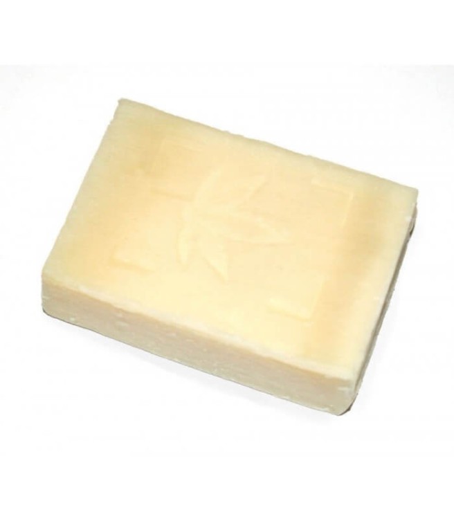 mydlo-z-organicznym-olejkiem-konopnym-delikatne-nawilzajace-90-g-bio-d-1.jpg